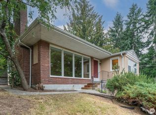 9119 17th Ave NE, Seattle, WA 98115