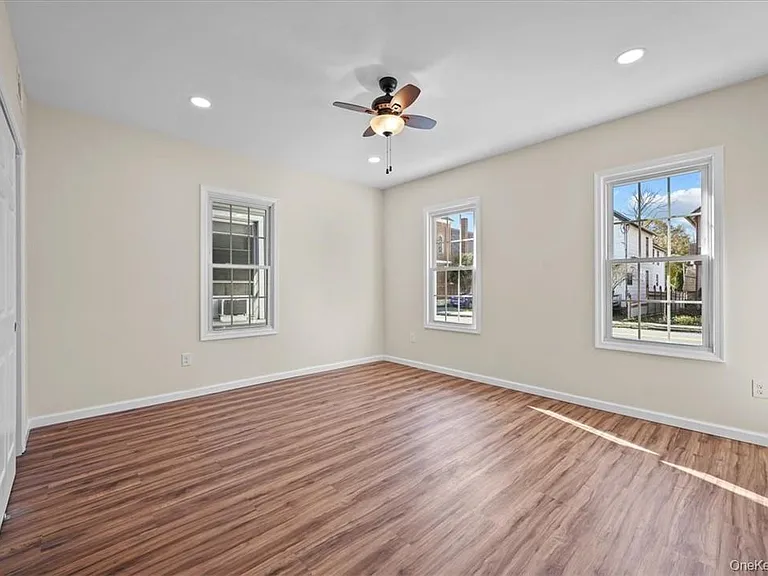 175 W Main St #1 — Photo 14
