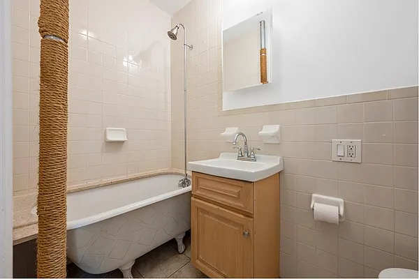 Rented by Douglas Elliman | media 8