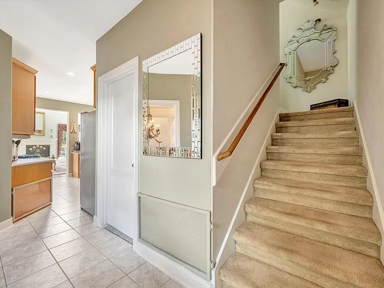 1639 Lakeside Enclave Dr — Photo 21