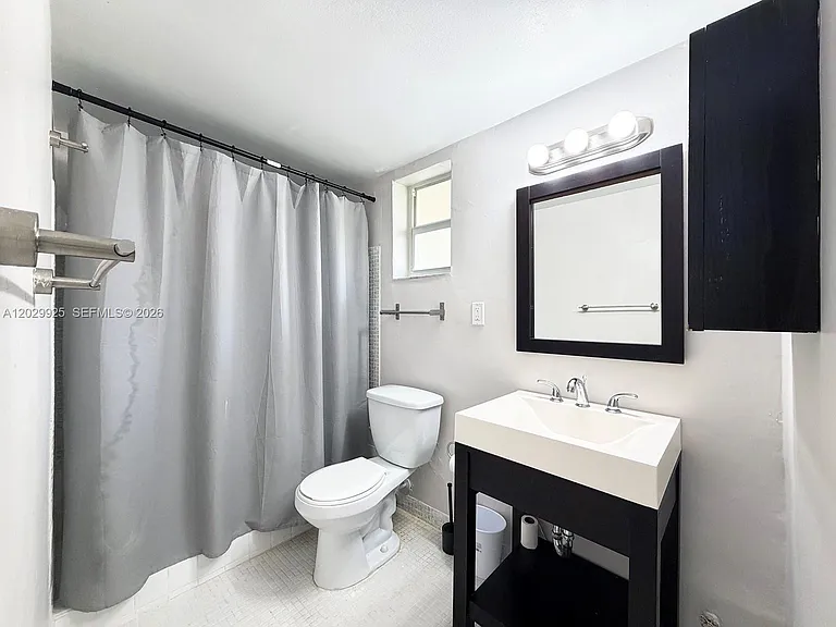 8601 SW 68th Ct #5 — Photo 7