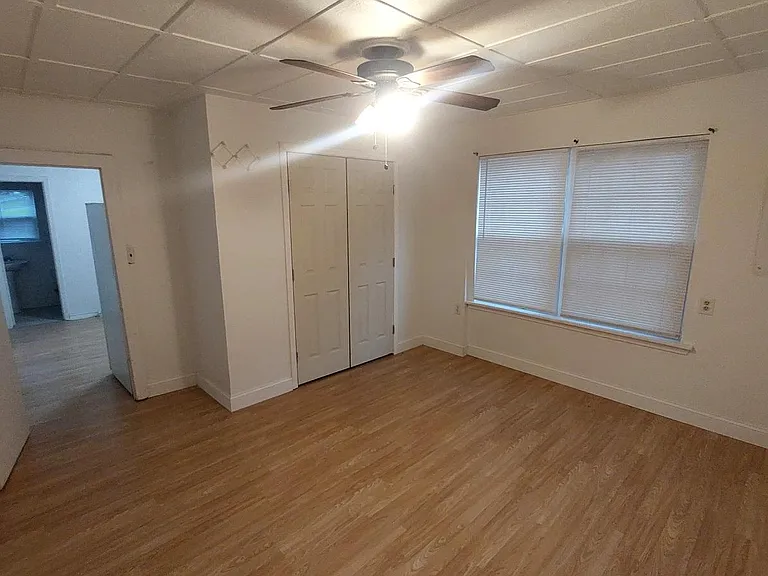 1001 N Anna St — Photo 4