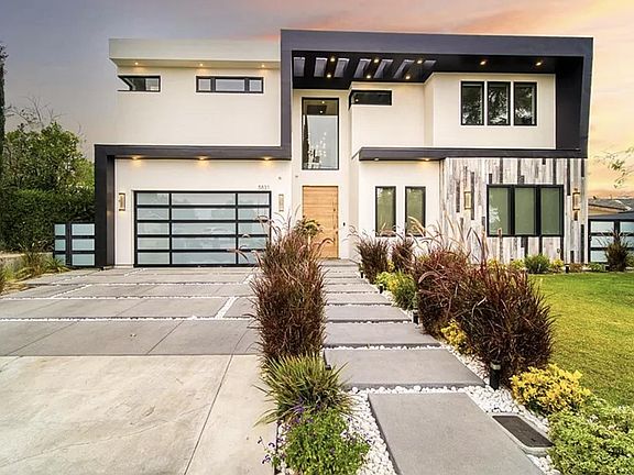 2nd image of 5831 McDonie Ave