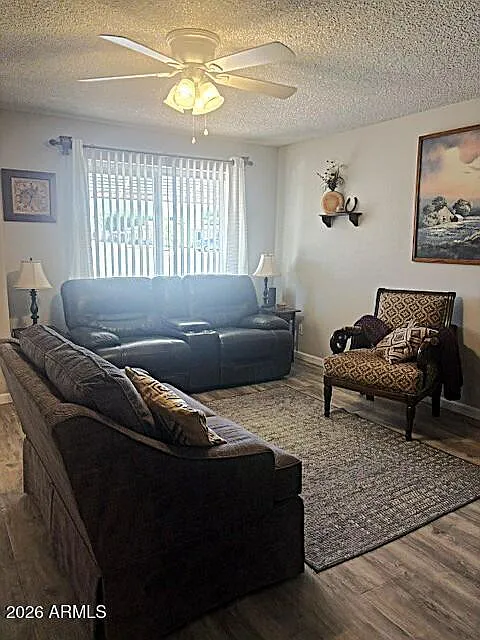 2 bed, 2.0 bath, 1072 sqft, $1,750 — Photo 4