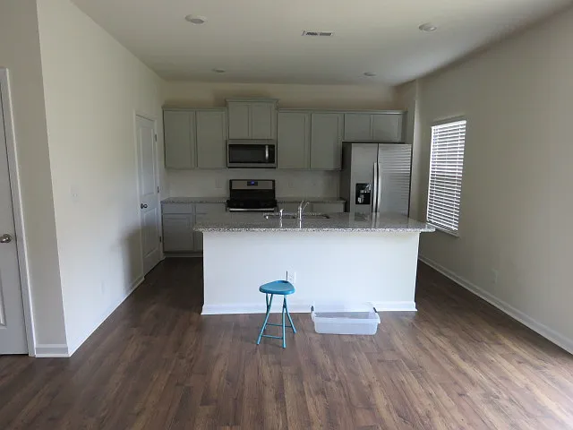 900 Mill Creek Dr — Photo 8