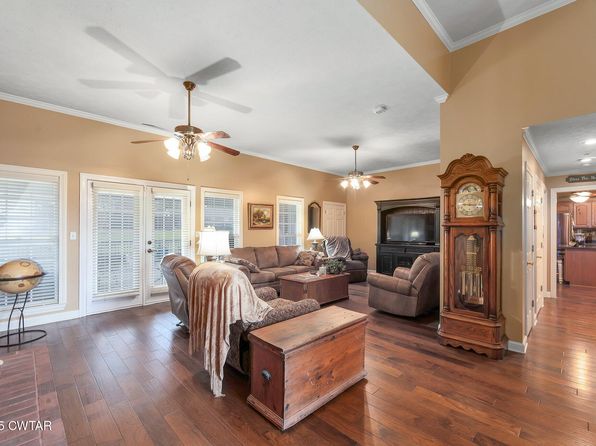 3445 Carriage Ln, Humboldt, TN 38343