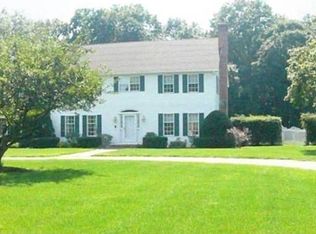 21 Stonegate Cir, Wilbraham, MA 01095