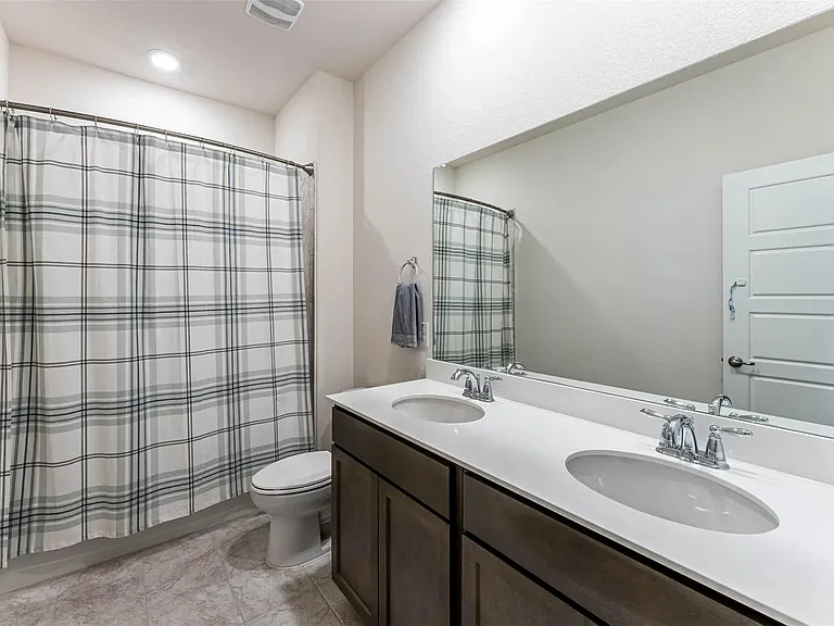 2708 Franklin Dr — Photo 16