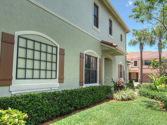 4th image of 10840 NW 73rd Ct