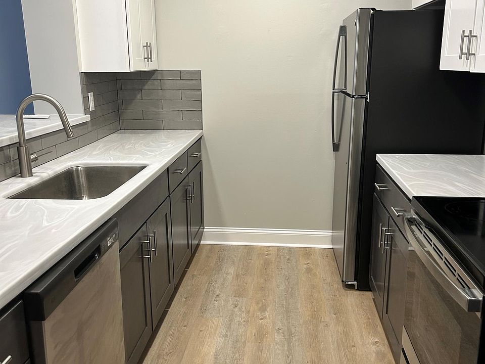 1st image of 73 Court St APT 3