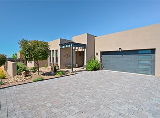 7 Camino Barranca, Santa Fe, NM 87507