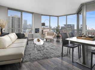 8 E Walton St, Chicago, IL 60611