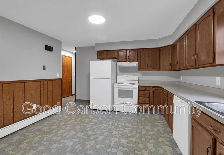 248 Oliver St #2 — Photo 4
