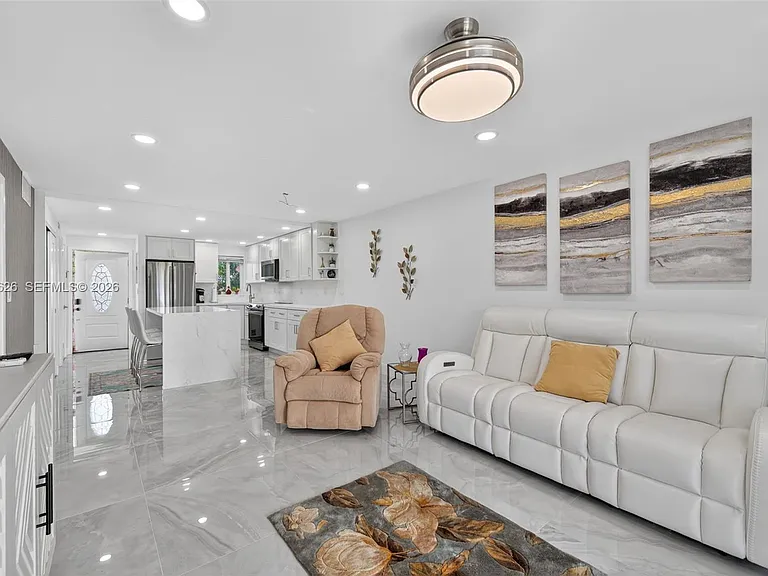 8900 Washington Blvd #410 — Photo 9