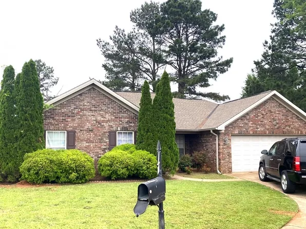 12305 Choctaw Cir, Moundville, AL 35474
