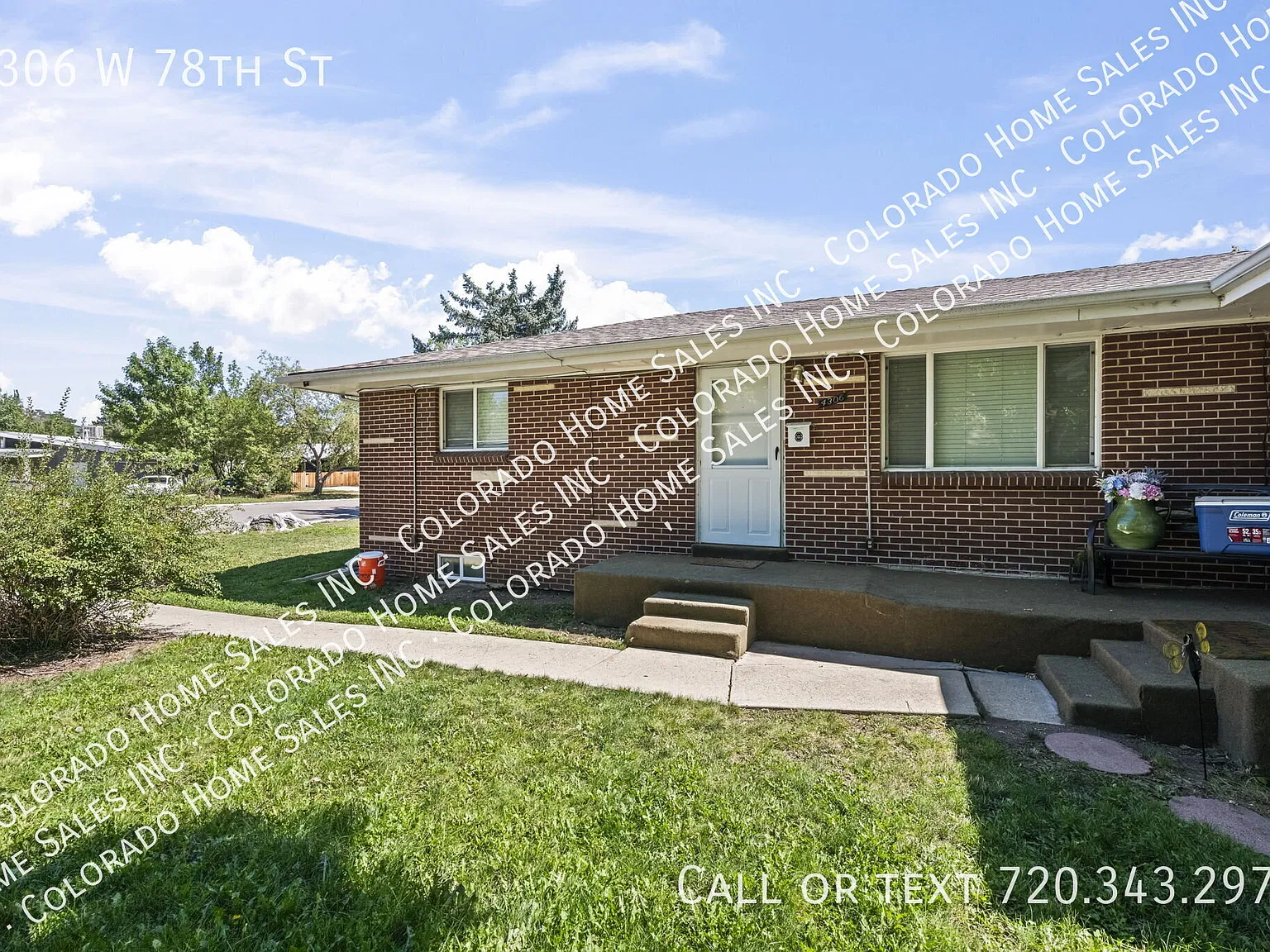 Charming, updated 4 bed, 2 bath in Westminster — Photo 2