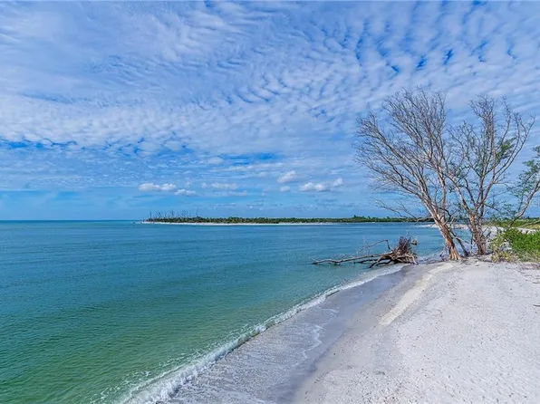 6850 Palm Island Dr, Placida, FL 33946