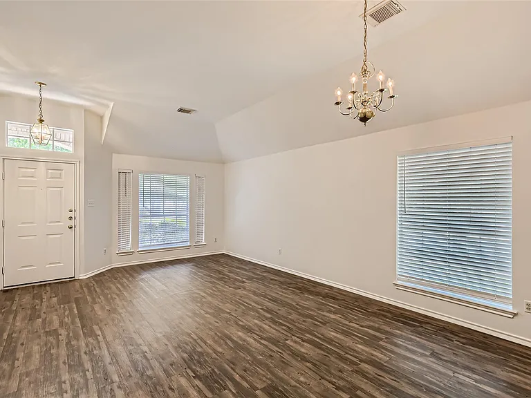 3948 Artesia Bnd — Photo 3