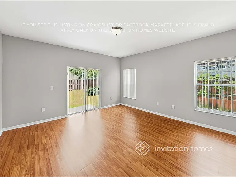 9191 SW 212th Ter — Photo 13