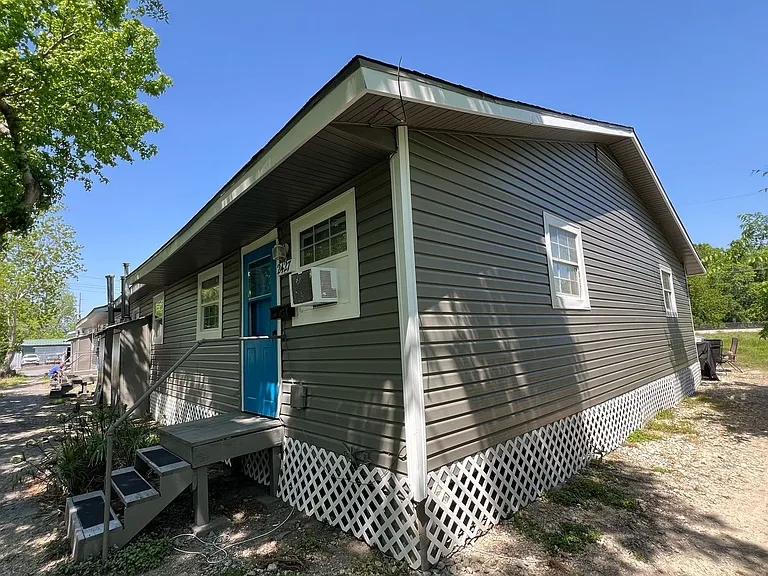 2401 Franklin St — Photo 19
