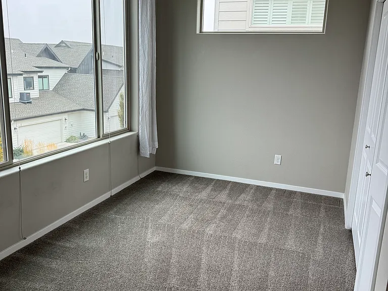 2329 W Bridge Ave — Photo 13