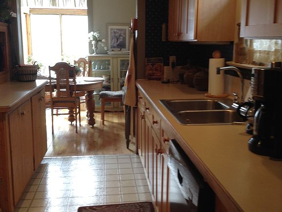 4th image of 1449 W 1st Ave