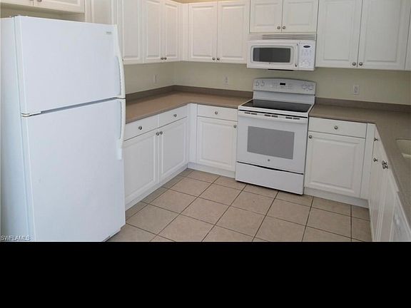 5th image of 3254 Tamara Dr APT 1