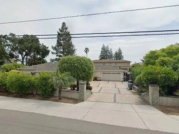 10200 Carmen Rd, Cupertino, CA 95014