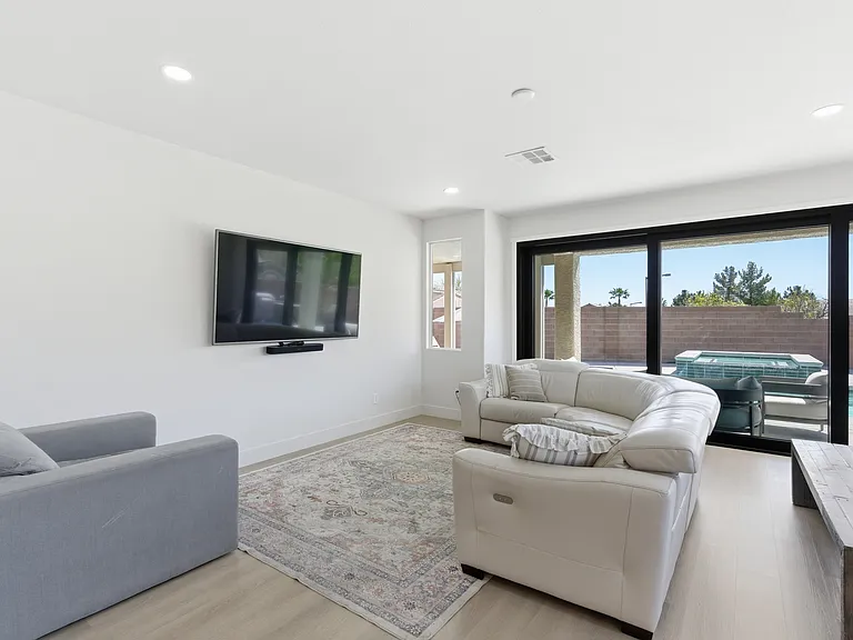 11063 Pegasus Dr — Photo 35