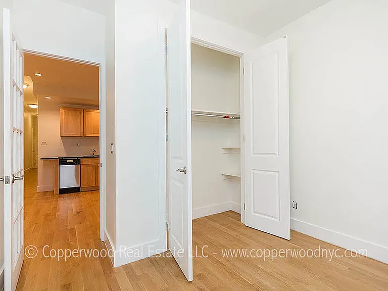 444 E 81st St #13 — Photo 5