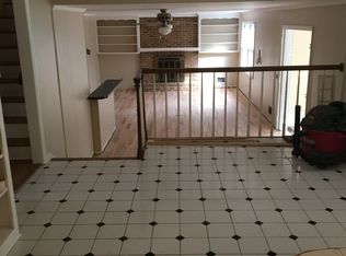 1600 Blackbird Dr, West Columbia, SC 29169