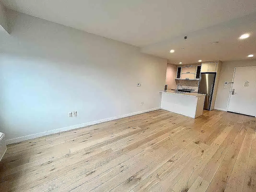 555 Waverly Avenue — Photo 4