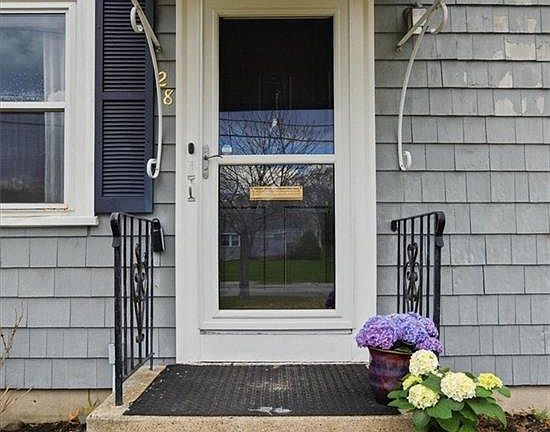 4th image of 28 Glenbrook Rd