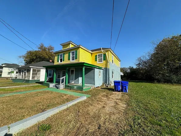 208 Beech St, Suffolk, VA 23434