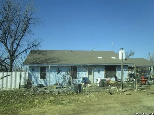 9769 Possum Hollow RD, San Angelo, TX 76901