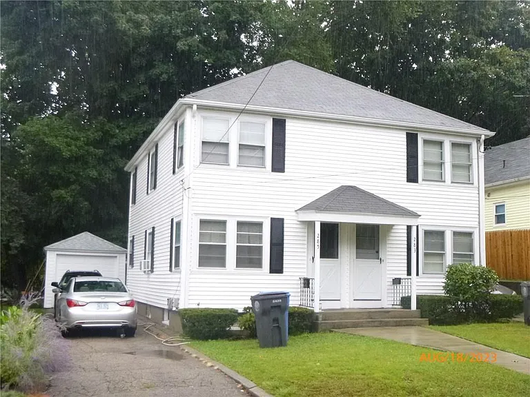 285 Knollwood Ave — Photo 1