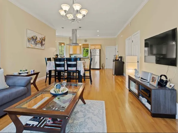83 Dix St APT 1, Dorchester, MA 02122