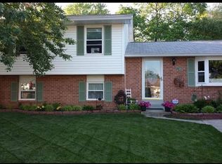 10812 Hollaway Dr, Upper Marlboro, MD