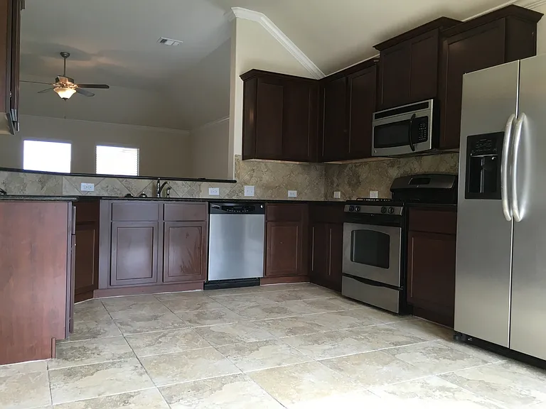 180 Sandstone Trl — Photo 6