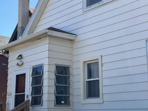 3213 W Lincoln AVENUE, Milwaukee, WI 53215