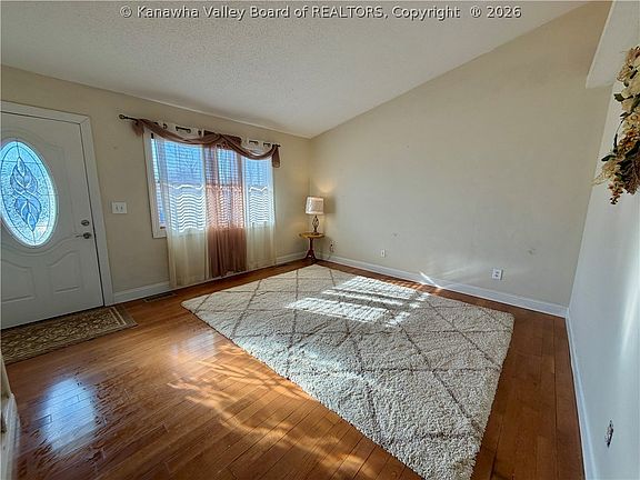 3rd image of 705 University Ln