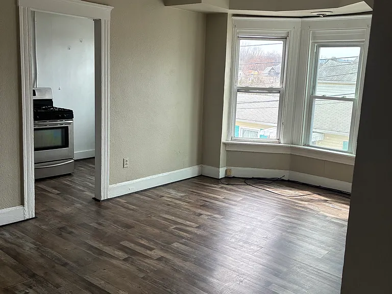 148 Barney St #2B — Photo 2