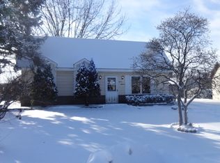718 Adams St, Bolingbrook, IL 60440