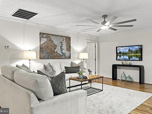 4th image of 44971 Shore Dr
