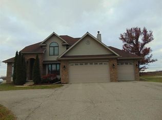 16005 Kemner Ln, Manchester, MI 48158