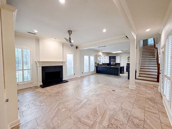 3rd image of 4606 Mill Wood Dr