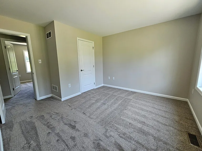110 Edward Dr — Photo 8