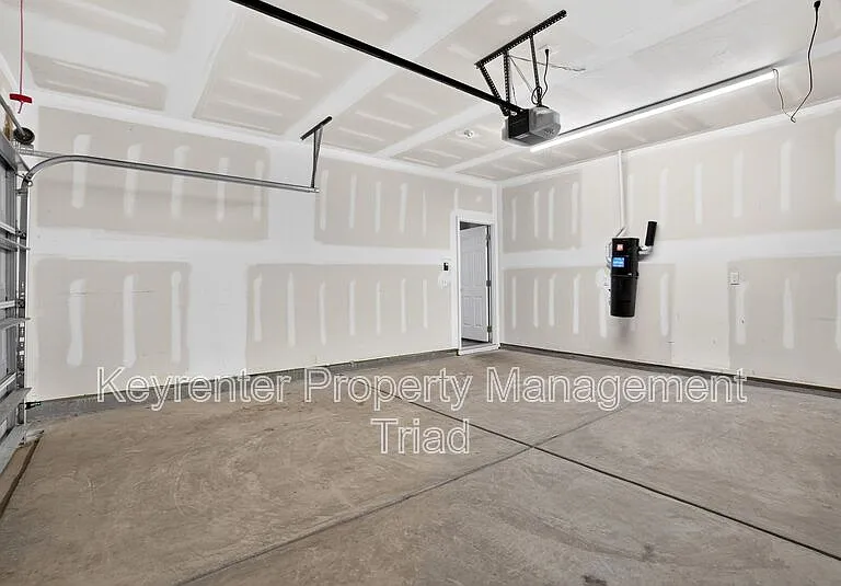 504 Eagles Way — Photo 20