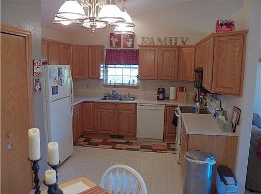 4th image of 102 Richland Ave