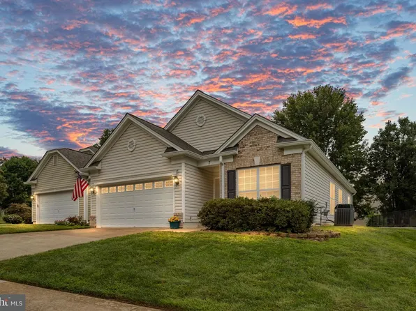 7 Dayton Cir, Fredericksburg, VA 22406